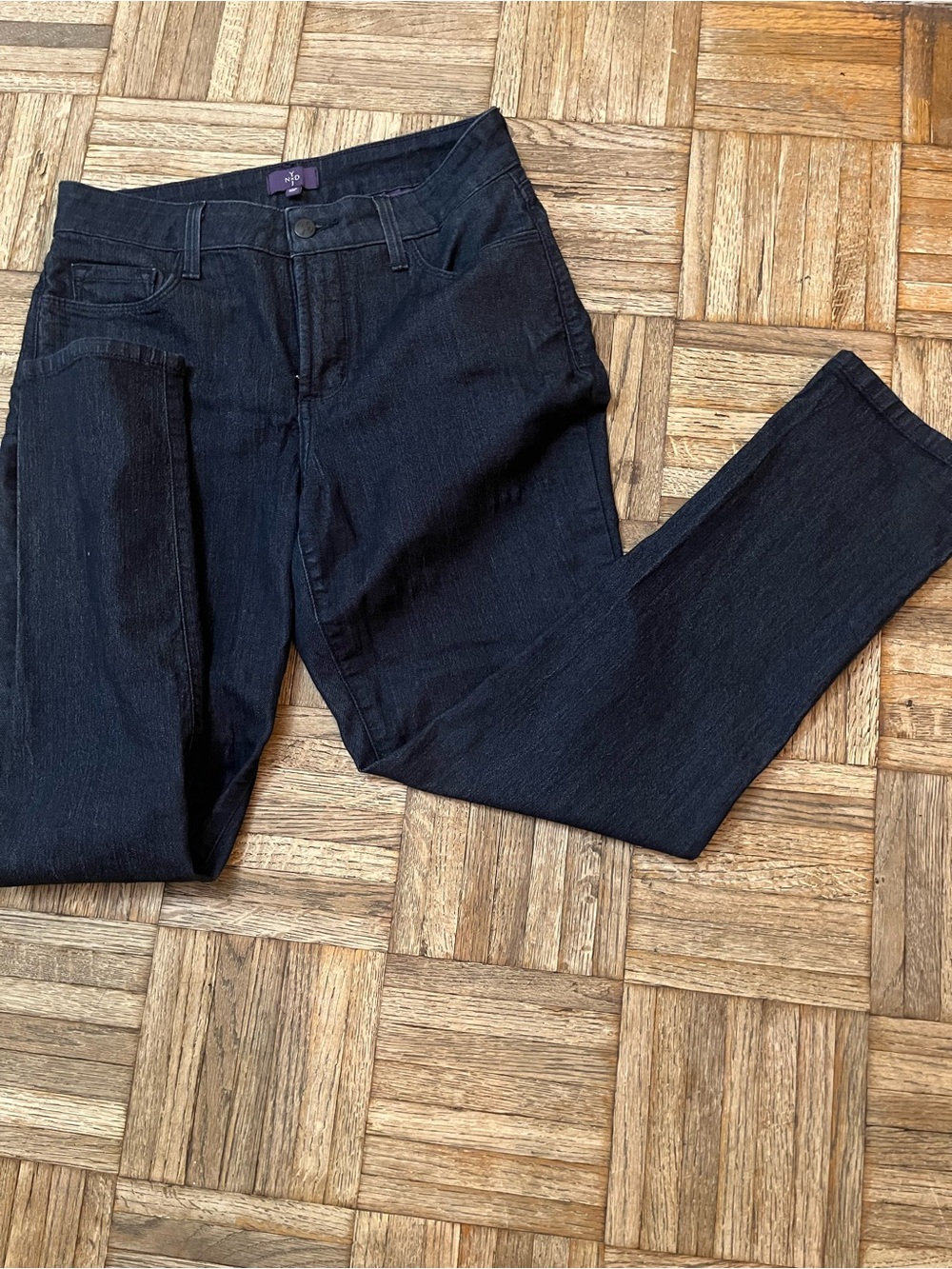 NYDJ Dark Indigo Wash Women's classic Skinny Jeans - Classic Slim Fit